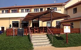 Active Wellness hotel U zlaté rybky